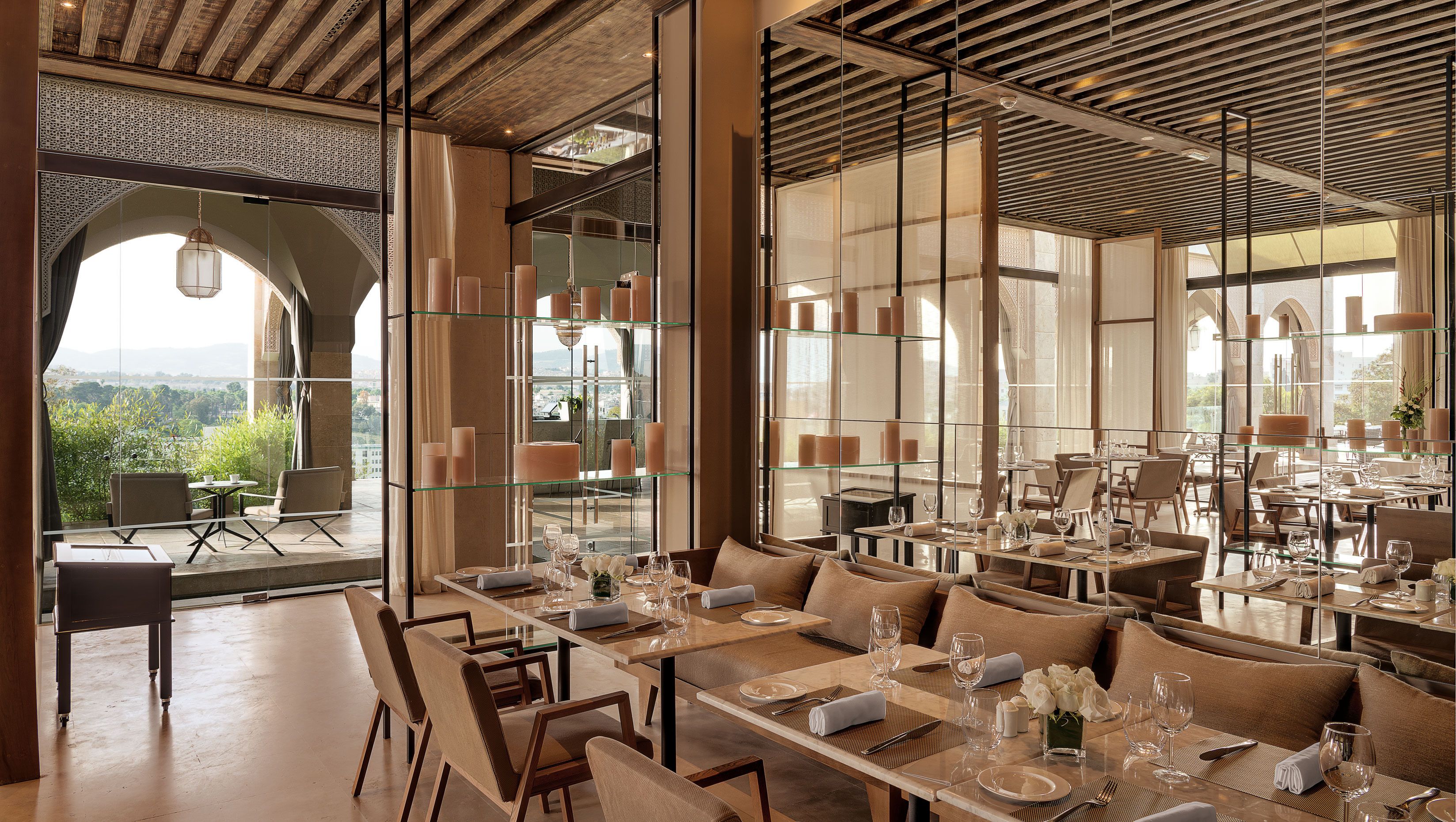 3 restaurants, lunch, dinner, brunch served; french cuisine