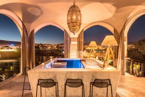 Poolside bar - Hotel Sahrai (Fes)