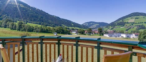 Tweepersoonskamer, balkon | Uitzicht vanaf balkon