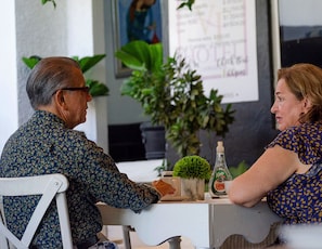 Breakfast, lunch, dinner served; Mexican cuisine - Hotel VF (Cuernavaca)