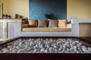 Televisión LED 32 pulgadas con canales de televisión por cable