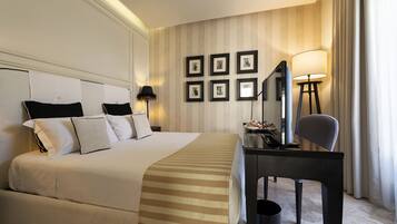Classic Room | Premium bedding, down comforters, minibar, in-room safe