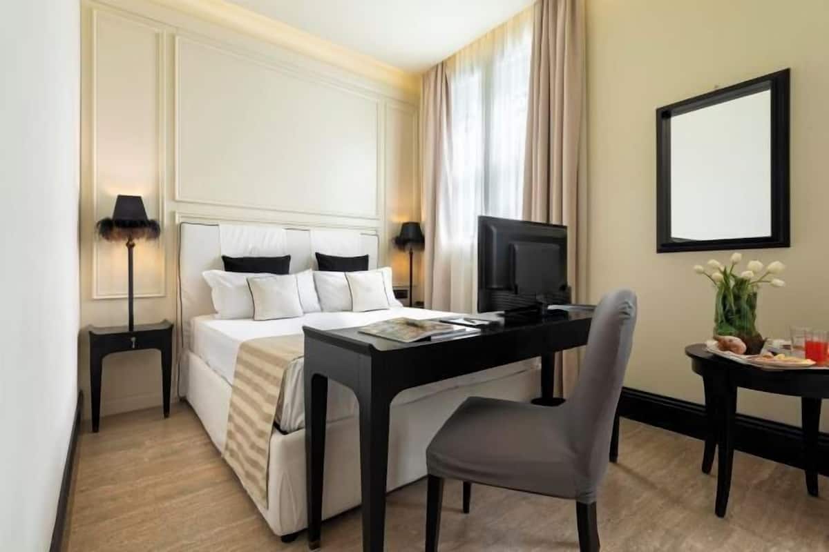 1 Schlafzimmer, hochwertige Bettwaren, Daunenbettdecken, Minibar