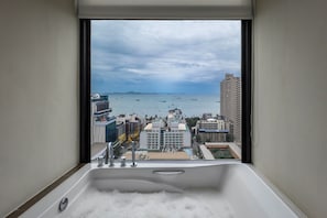 Studio Ocean View 1 King | View from room