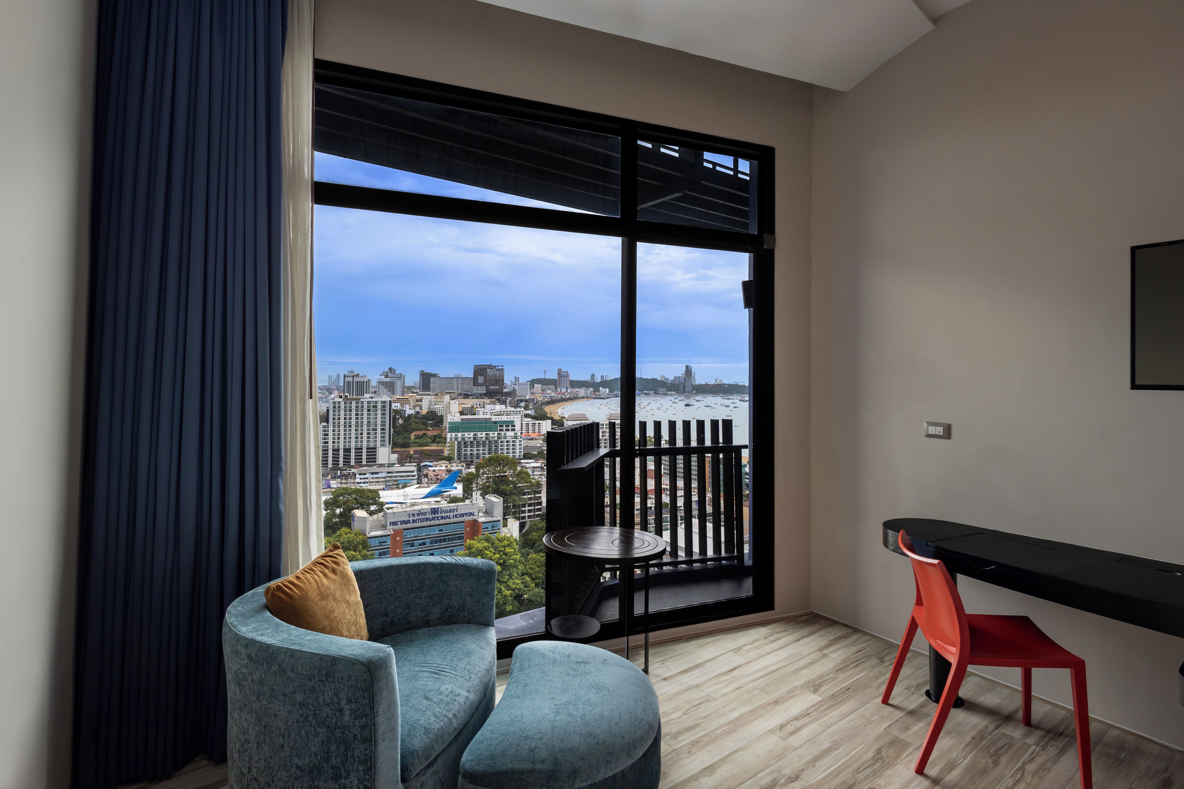 deluxe ocean view 1 king | view from room