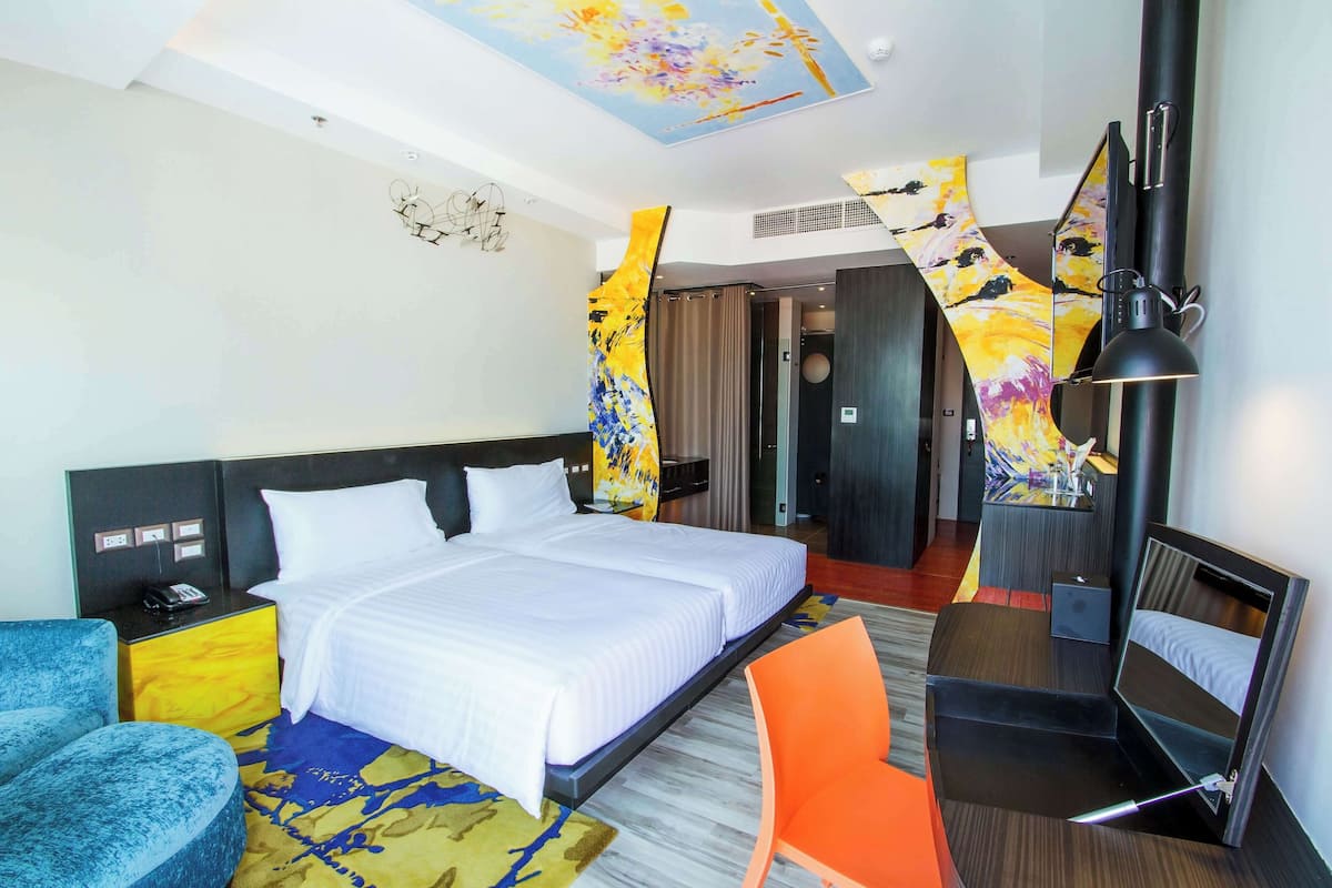 1 bedroom, minibar, in-room safe, desk