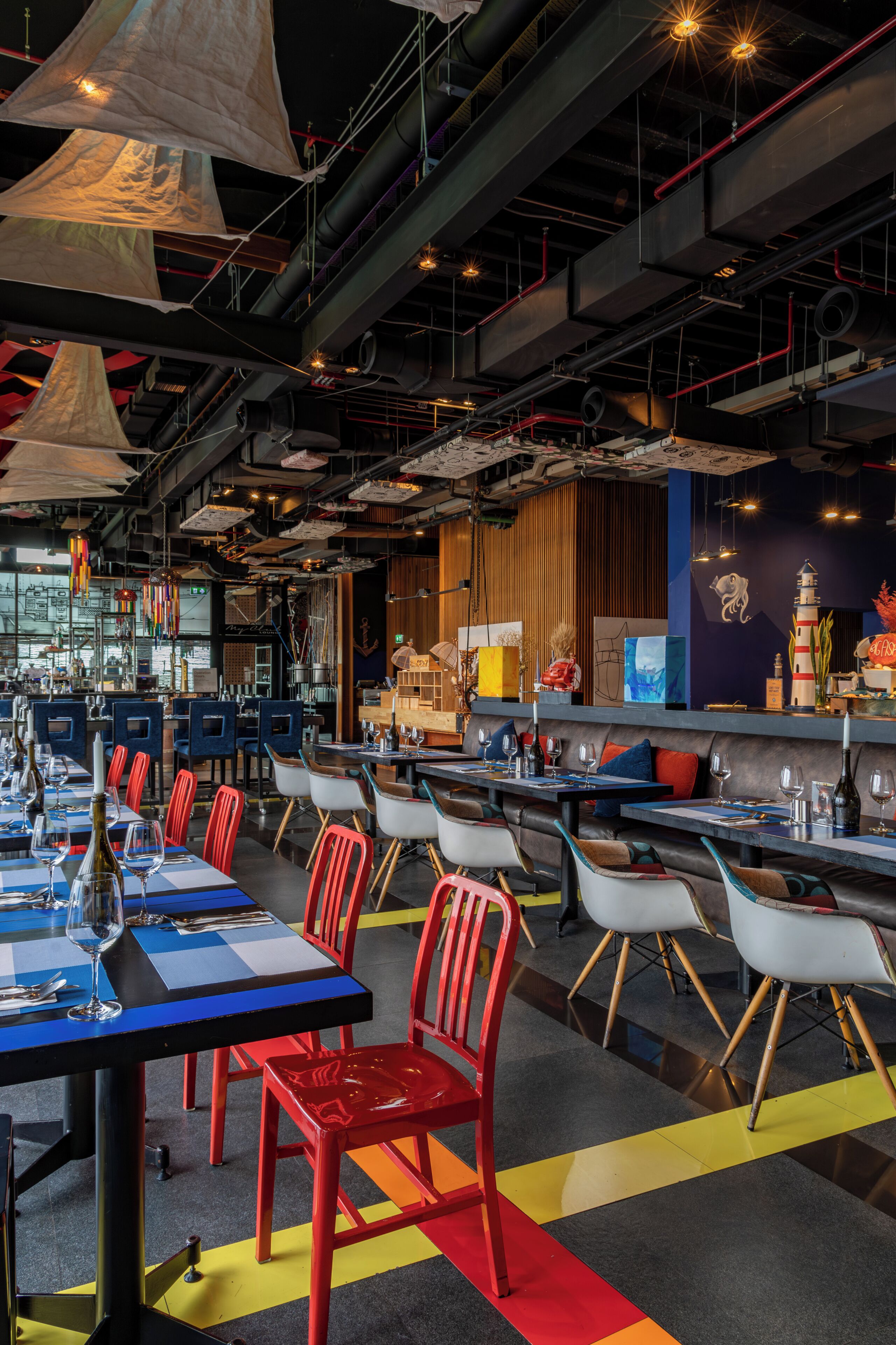 Daily buffet breakfast for a fee