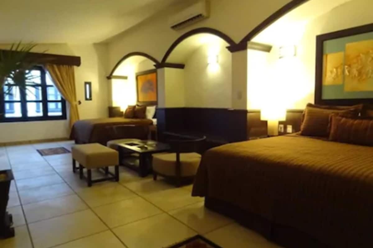 superior double room | in-room safe, desk, iron/ironing board, bed sheets