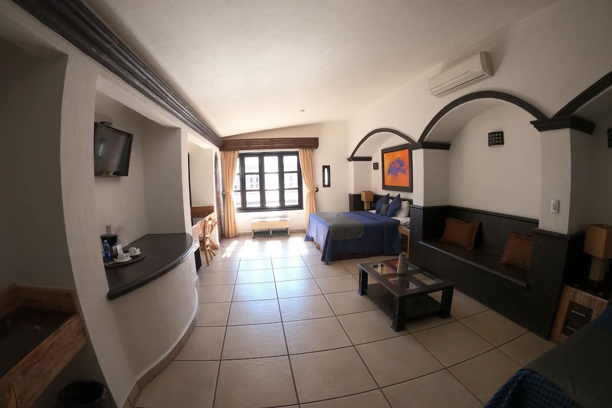 superior double room | in-room safe, desk, iron/ironing board, bed sheets