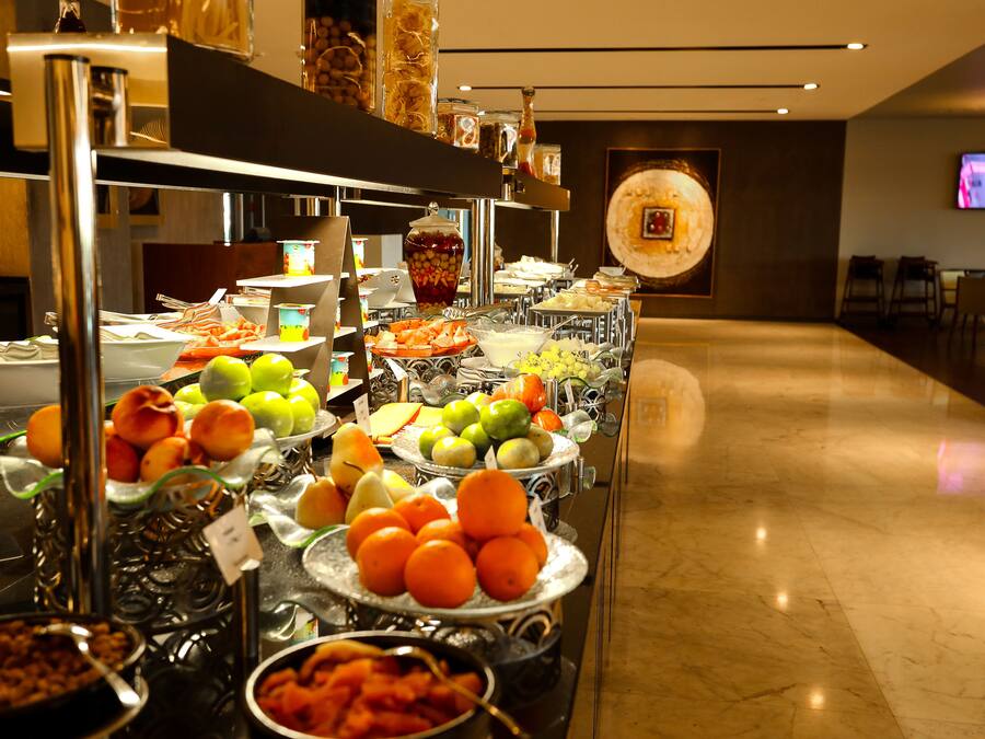 Daily buffet breakfast for a fee
