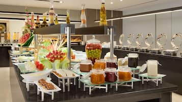 Breakfast, lunch, dinner served; Turkish cuisine