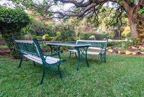 Executive-Ferienhaus, 1 King-Bett, Kochnische, zum Garten hin | Blick auf den Garten