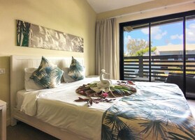 In-room safe, iron/ironing board, free cribs/infant beds, bed sheets