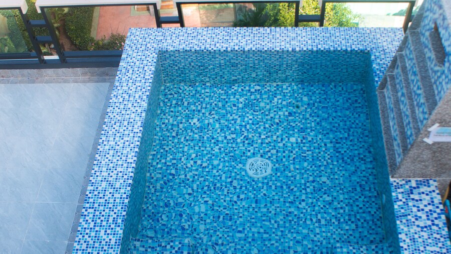 Phi Phi Nice Beach Hotel Hip