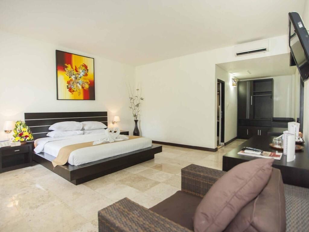 Minibar, Zimmersafe, Schreibtisch, kostenloses WLAN