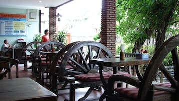 Reggeli, ebéd és vacsora, thai ételek