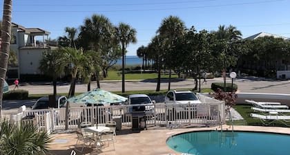 Coral Key Inn