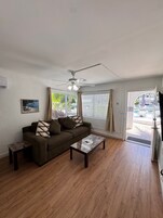 Standard Suite, 1 Bedroom, Non Smoking | Premium bedding, desk, laptop workspace, iron/ironing board