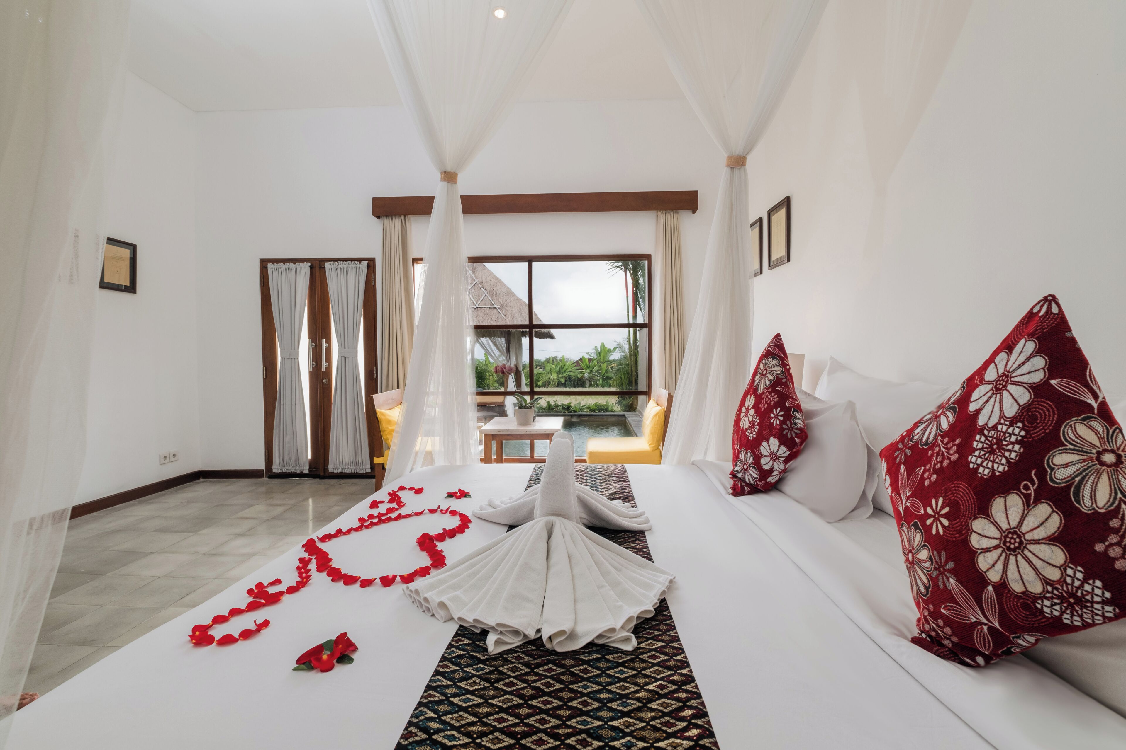 Comfort Villa, 1 Bedroom, Private Pool | Premium bedding, minibar, in-room safe, desk