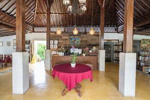 Reception - Alam Puisi Villa (Ubud)