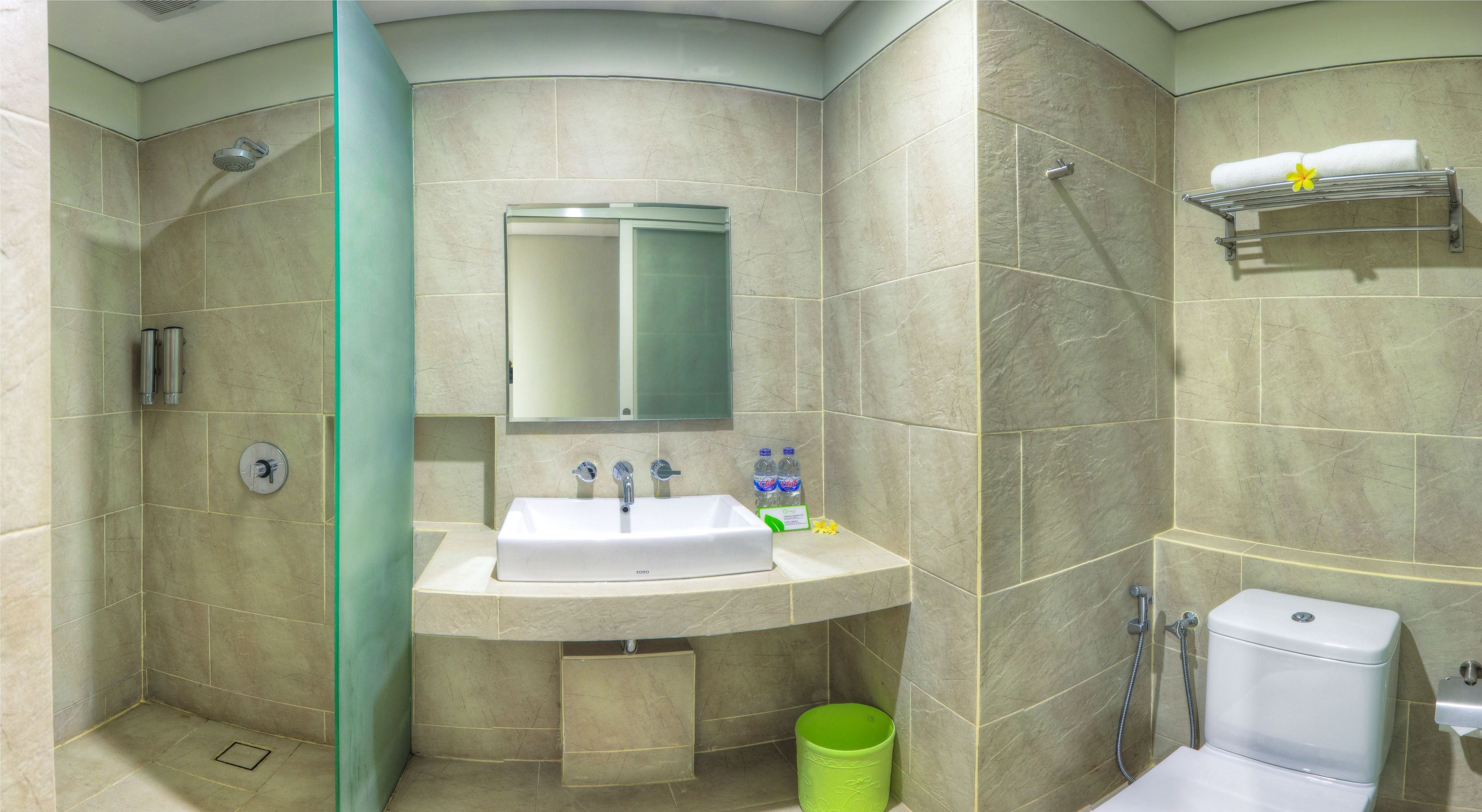 cozy transit room - minimum 6 hours stay  | bathroom | shower, free toiletries, towels