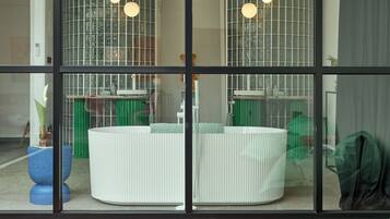 Superior Villa (with Private Pool) | Bathroom | Separate tub and shower, rainfall showerhead, free toiletries