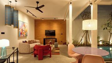 55-inch Smart TV with digital channels