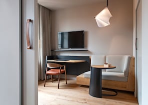 Suite | Living area