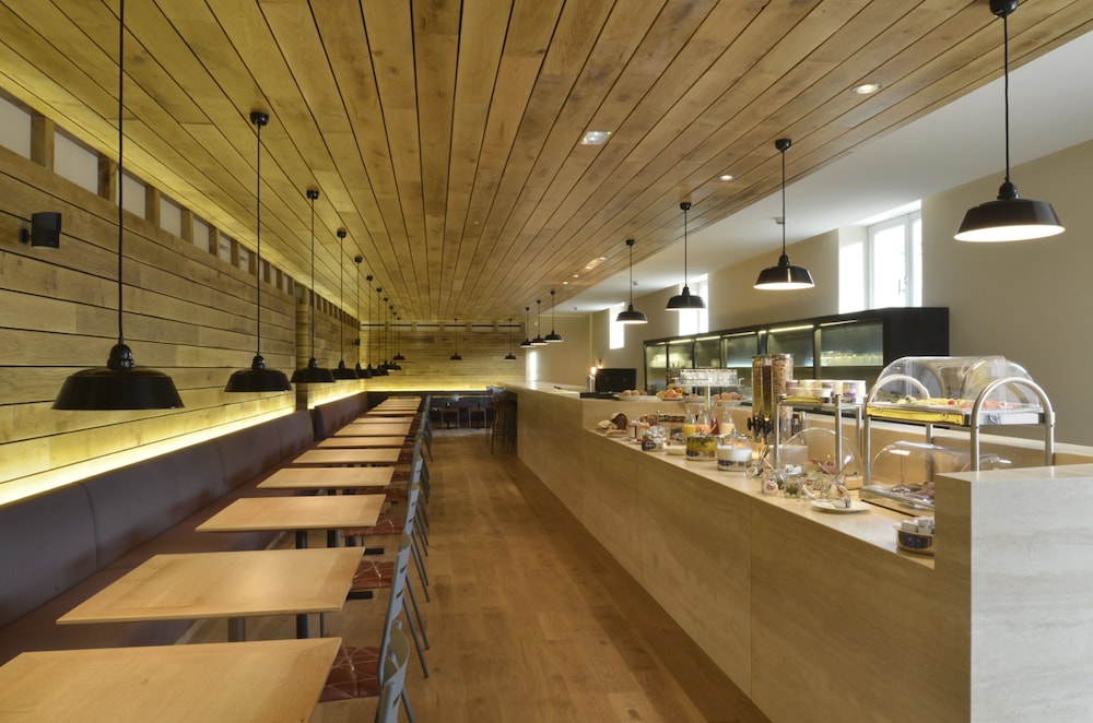 Hôtel Les Haras by null