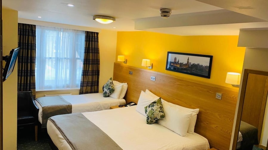 Regency Hotel Parkside