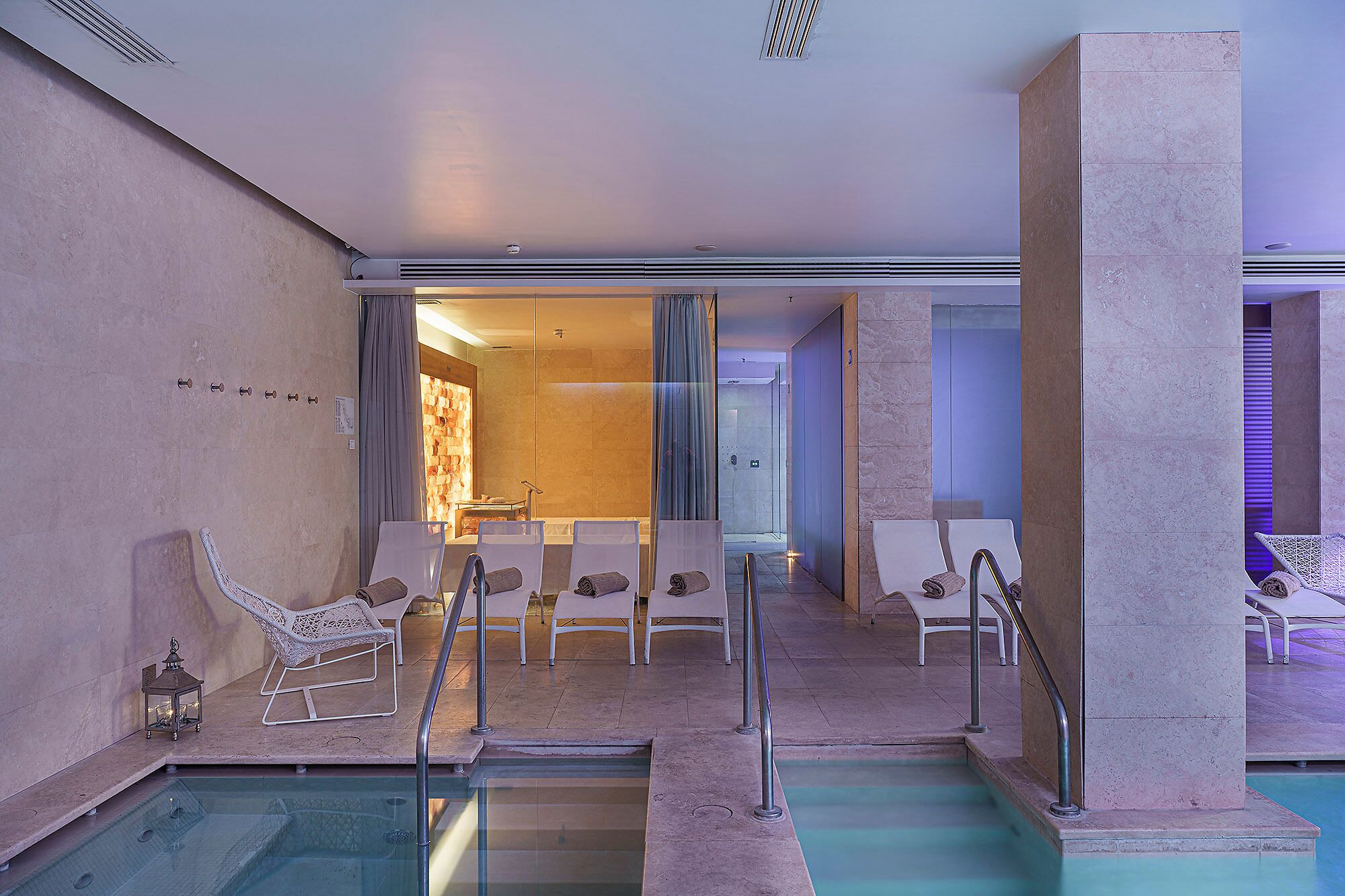 couples treatment room(s), sauna, hot tub, turkish bath/hammam