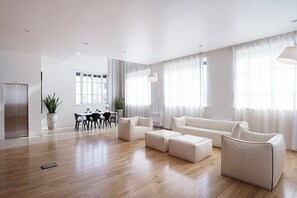 Penthouse Suite | Sängtillbehör av högsta kvalitet, duntäcken och memory foam-madrasser