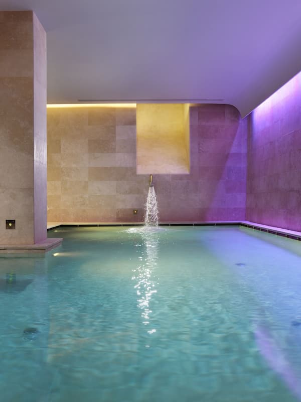 Couples treatment room(s), sauna, hot tub, Turkish bath/hammam