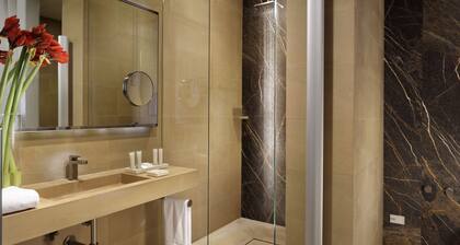 Palazzo Montemartini Rome, A Radisson Collection Hotel