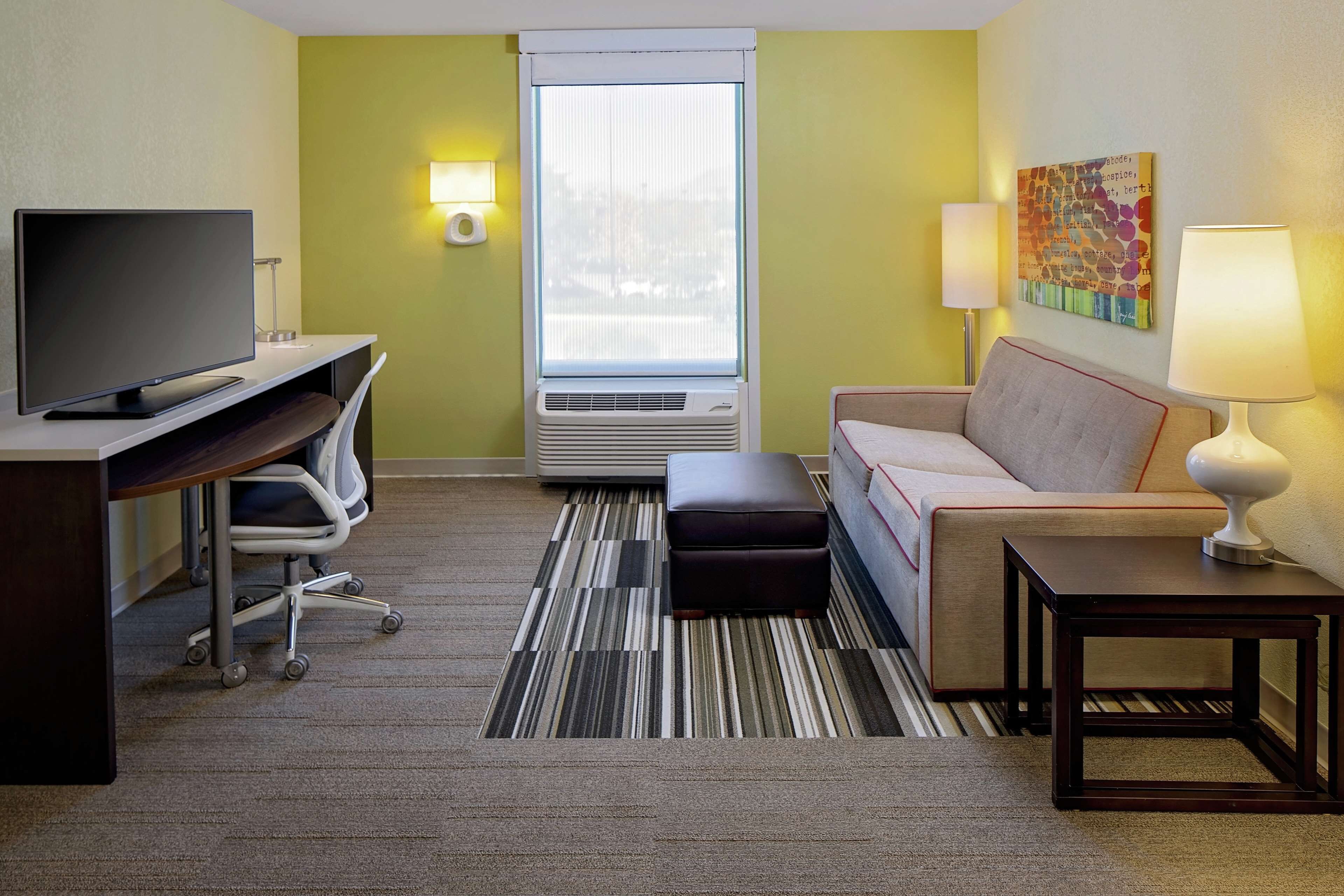 suite, 1 king bed | pillow-top beds, desk, blackout curtains, free cots/infant beds