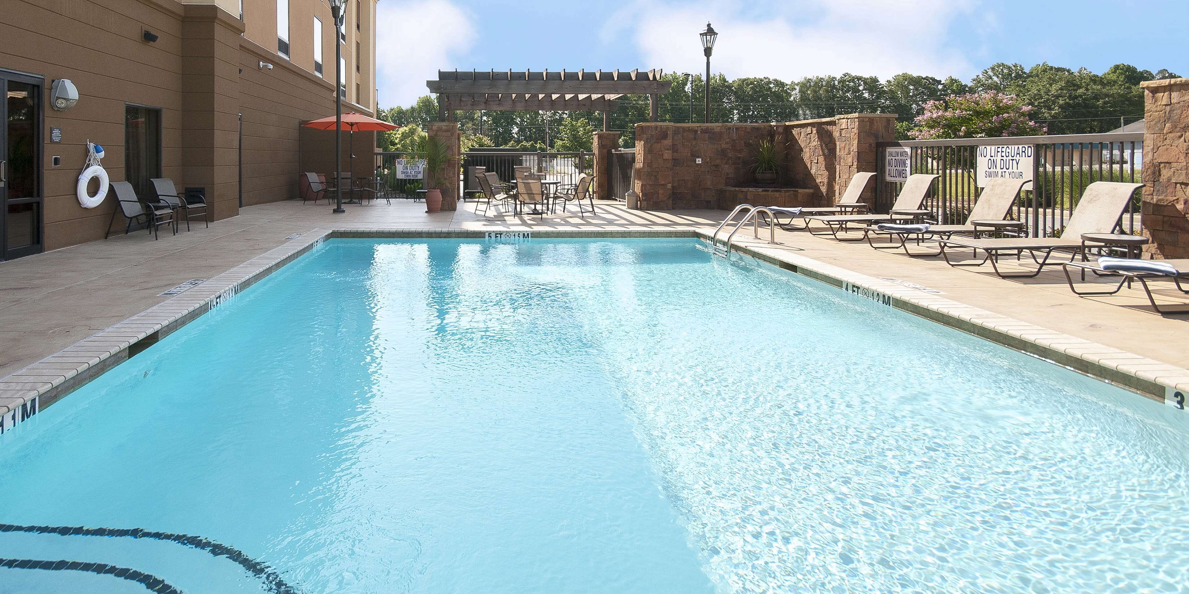 seasonal outdoor pool