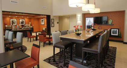 Hampton Inn & Suites Seneca-Clemson Area