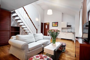 Superior-Apartment, Zwischengeschoss | Wohnbereich