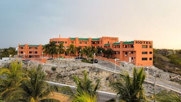 Mặt tiền nơi lưu trú