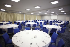 Banquet hall - Holiday Inn Express Manisa - West by IHG (Manisa)