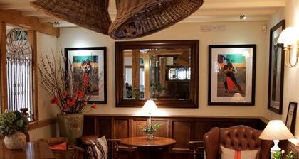 The Bell at Hampton Poyle