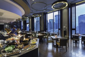 3 restaurants; breakfast, lunch, dinner and brunch served  - Marco Polo Ortigas Manila (Pasig)