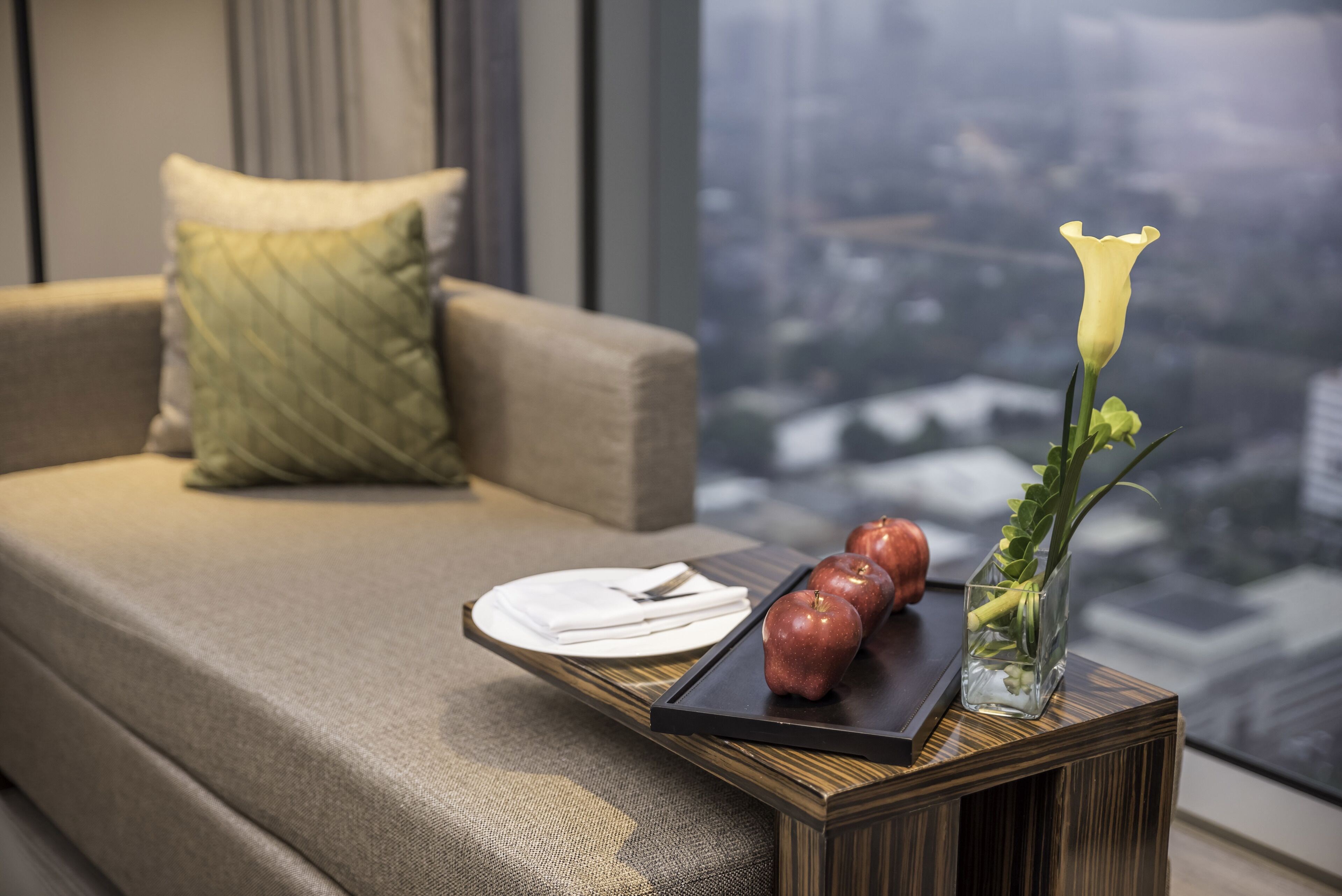 superior room | minibar, in-room safe, individually decorated, individually furnished
