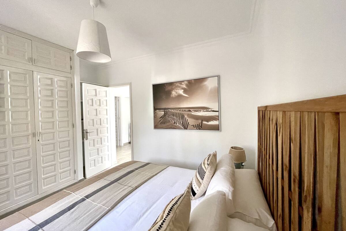 villa, 2 bedrooms, sea view (balcón del teide) | down duvets, blackout curtains, free cots/infant beds, free wifi