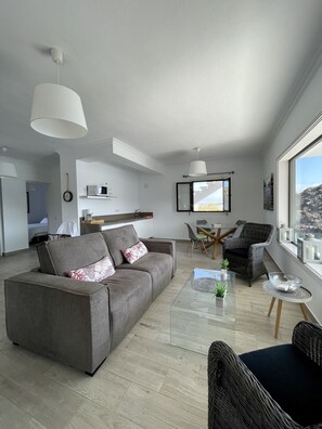 Villa, 2 Bedrooms, Sea View (Balcón del Teide) | Down comforters, blackout drapes, free cribs/infant beds, free WiFi - Hotel El Patio (Garachico)