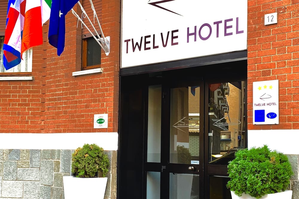 Twelve Hotel
