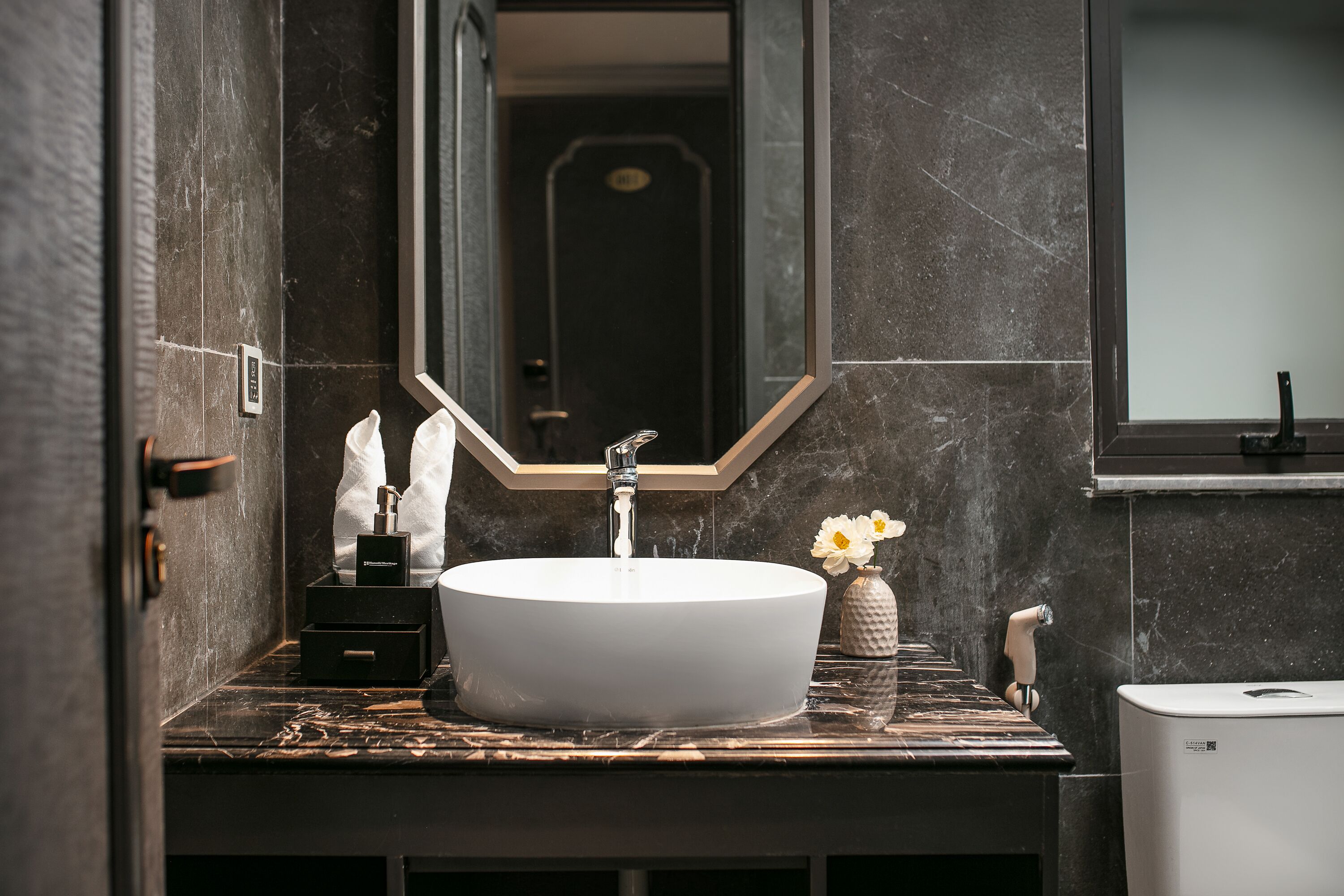 superior double or twin room | 1 bedroom, minibar, in-room safe, desk