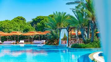 Indoor pool, 5 outdoor pools, free pool cabanas, pool umbrellas