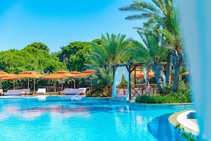 Indoor pool, 5 outdoor pools, free pool cabanas, pool umbrellas