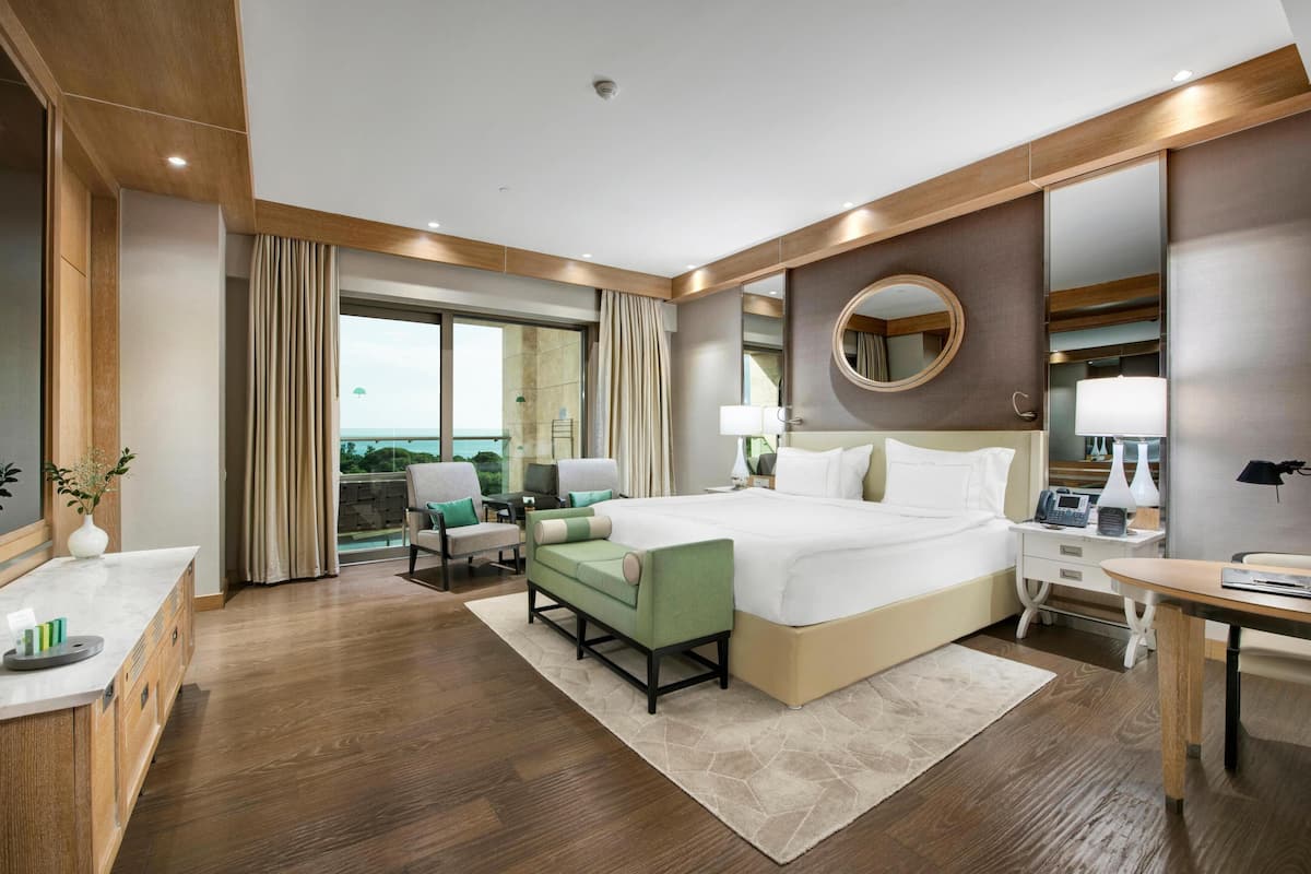 Jade Junior Room | Ropa de cama de alta calidad y minibar